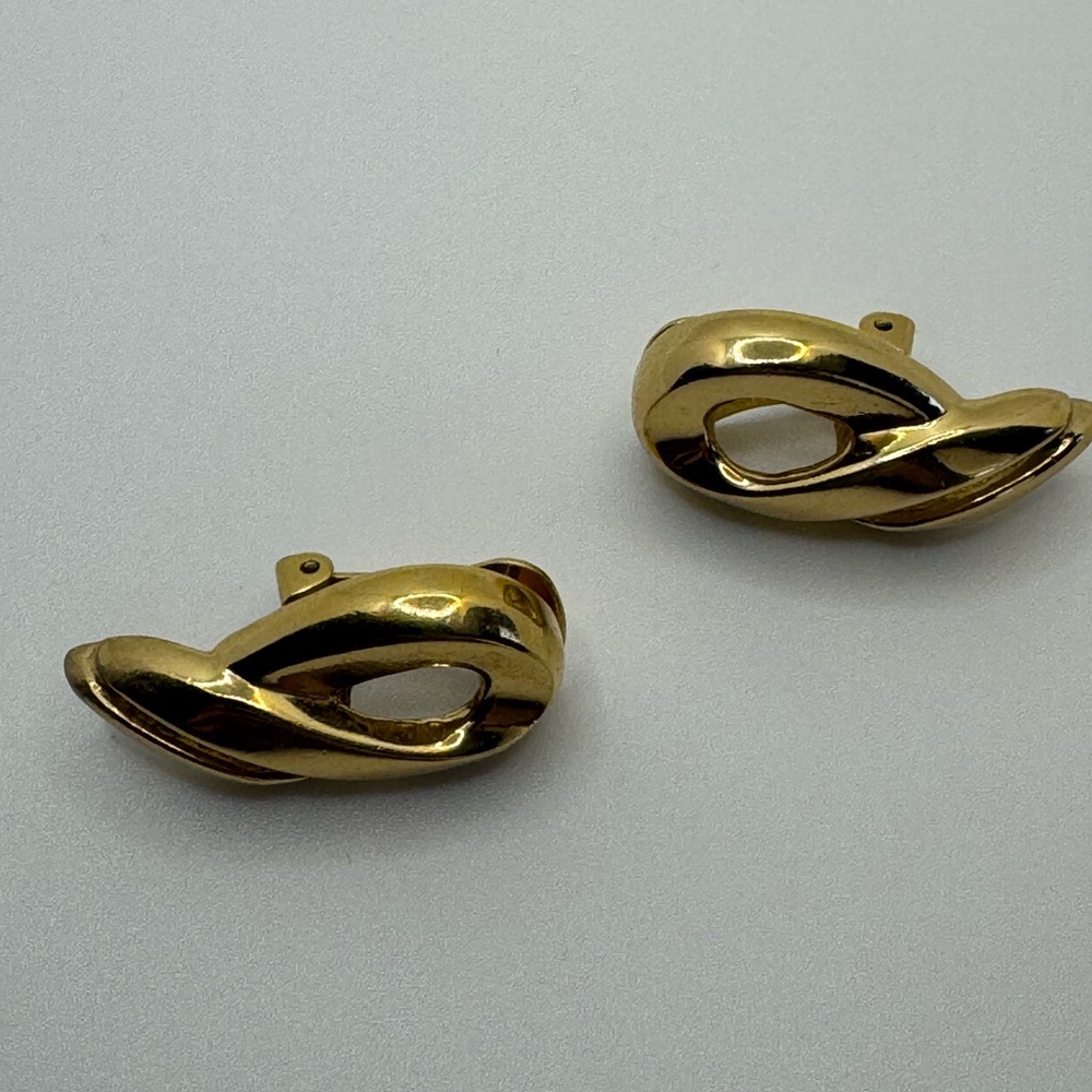 Christian Dior Gold Twist Earrings - Picture 4 of 7